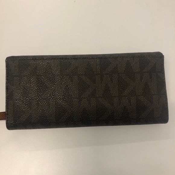 Michael Kors Brown Wallet - Picture 4 of 8
